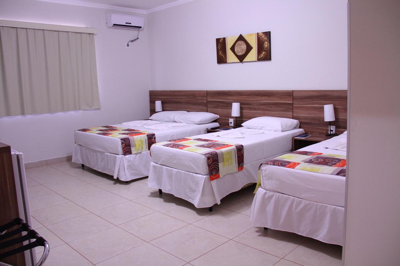 Beira Lago Palace Hotel Morrinhos  Екстериор снимка