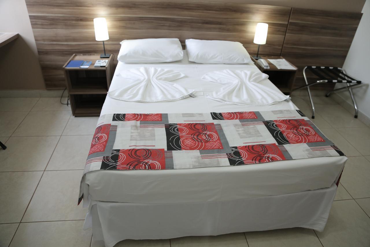 Beira Lago Palace Hotel Morrinhos  Екстериор снимка
