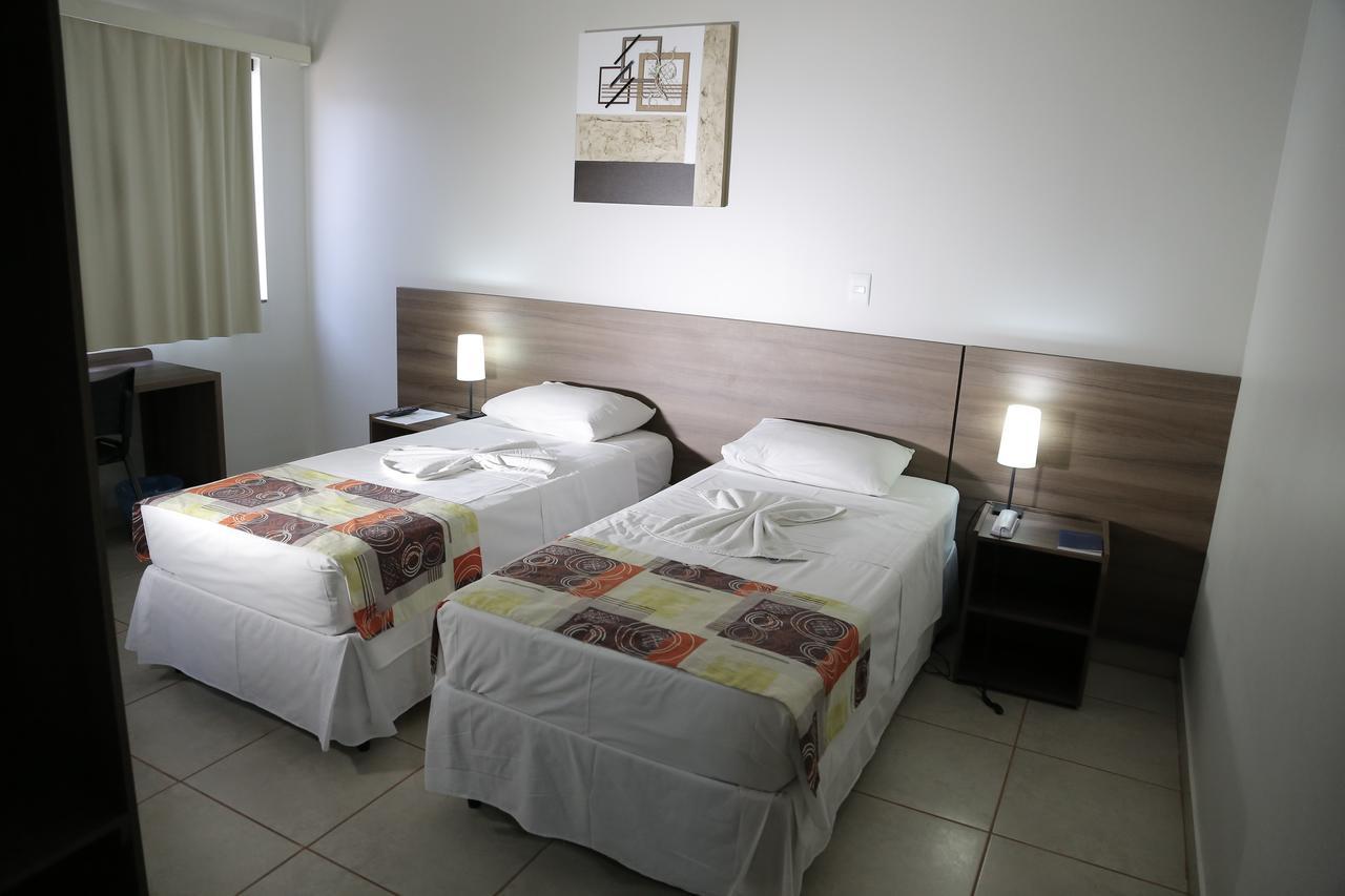 Beira Lago Palace Hotel Morrinhos  Екстериор снимка