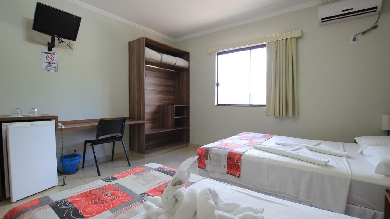 Beira Lago Palace Hotel Morrinhos  Екстериор снимка